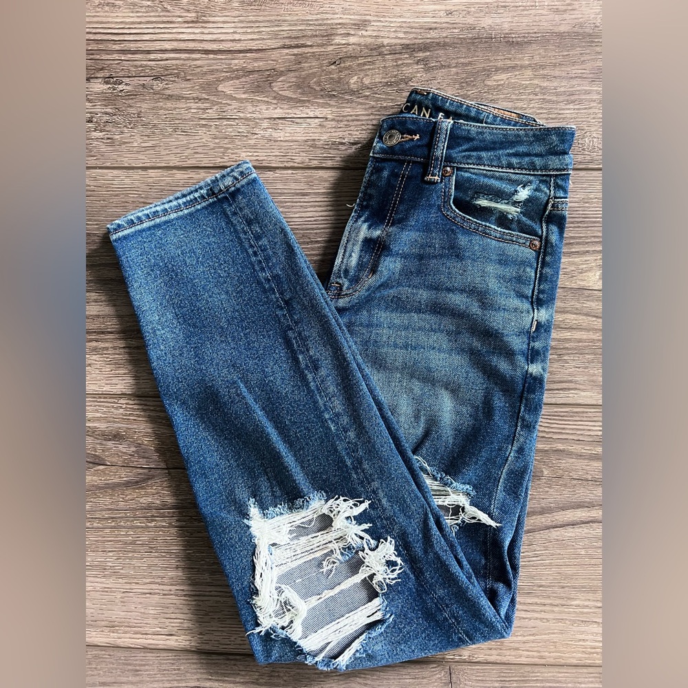 American Eagle Distressed Straight Leg Mom Jeans